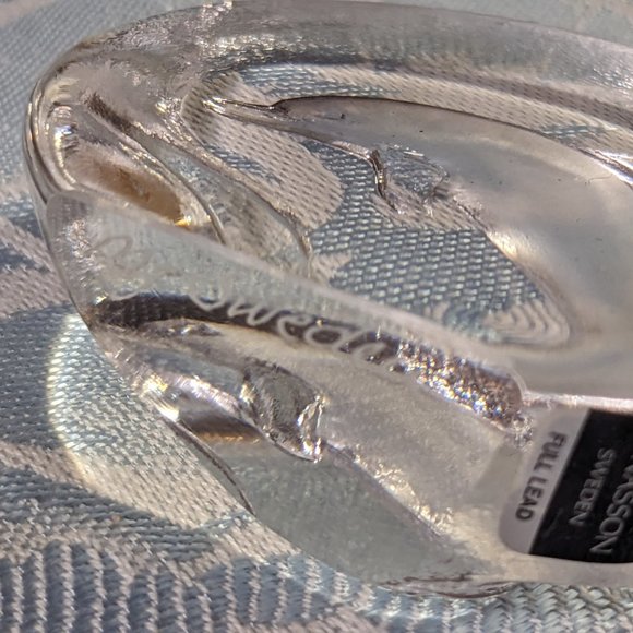 Vtg. Mats Jonasson Dolphin Sculpture Lead Crystal Signed Sweden 2" high x 2.5" - Picture 5 of 8